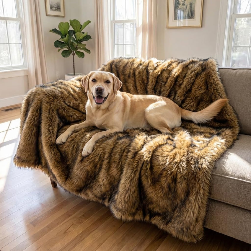 IHAPPYDOG Waterproof Plush Pet Blanket for Dogs & Cats